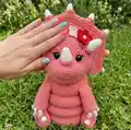 Triceratops Amigurumi Pattern step 4 - final assembly and finishing