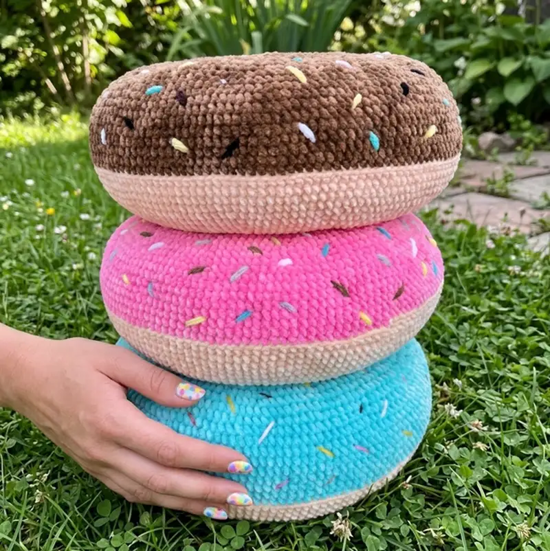 Complimentary Intermediate crochet pattern: Crochet Donut Pillow Pattern - Simple to follow guide