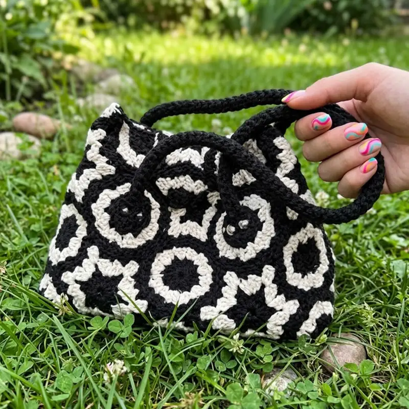 Complimentary Intermediate crochet pattern: Paris Crochet Pattern - Simple to follow guide