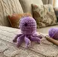 Jellyfish Keychains Amigurumi Pattern step 3 - details and accessories