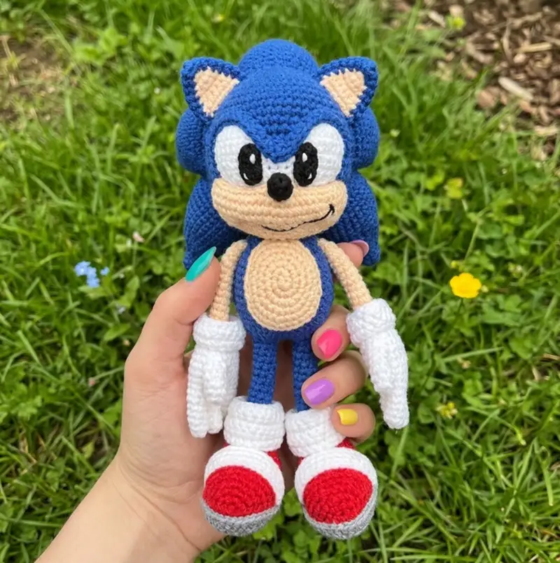 Complimentary Intermediate crochet pattern: Super-Prickle Amigurumi Pattern - Simple to follow guide