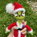 The Twelve Days of Christmas: Grinch Inspired Amigurumi Pattern step 4 - final assembly and finishing