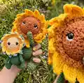 Baby Sunflower Amigurumi Pattern step 2 - assembly progress
