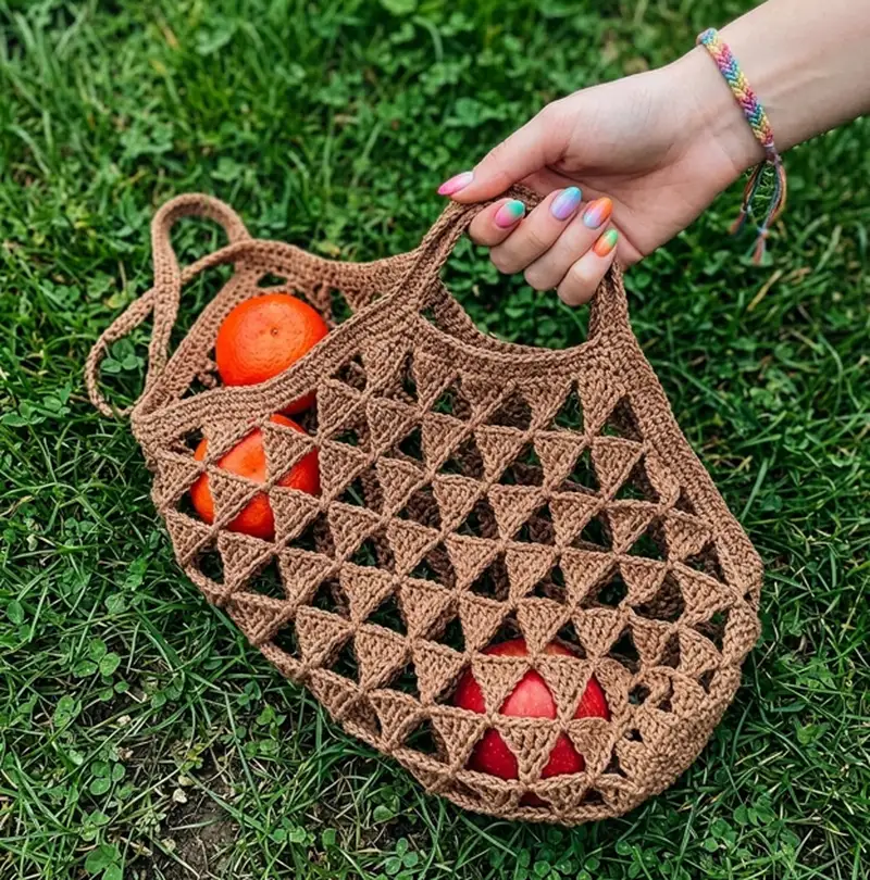 Complimentary Beginner Friendly crochet pattern: Mash Bag Triangles Pattern - Simple to follow guide