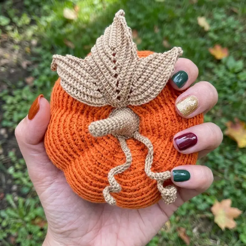 Complimentary Intermediate crochet pattern: Pumpkin Amigurumi Pattern - Simple to follow guide