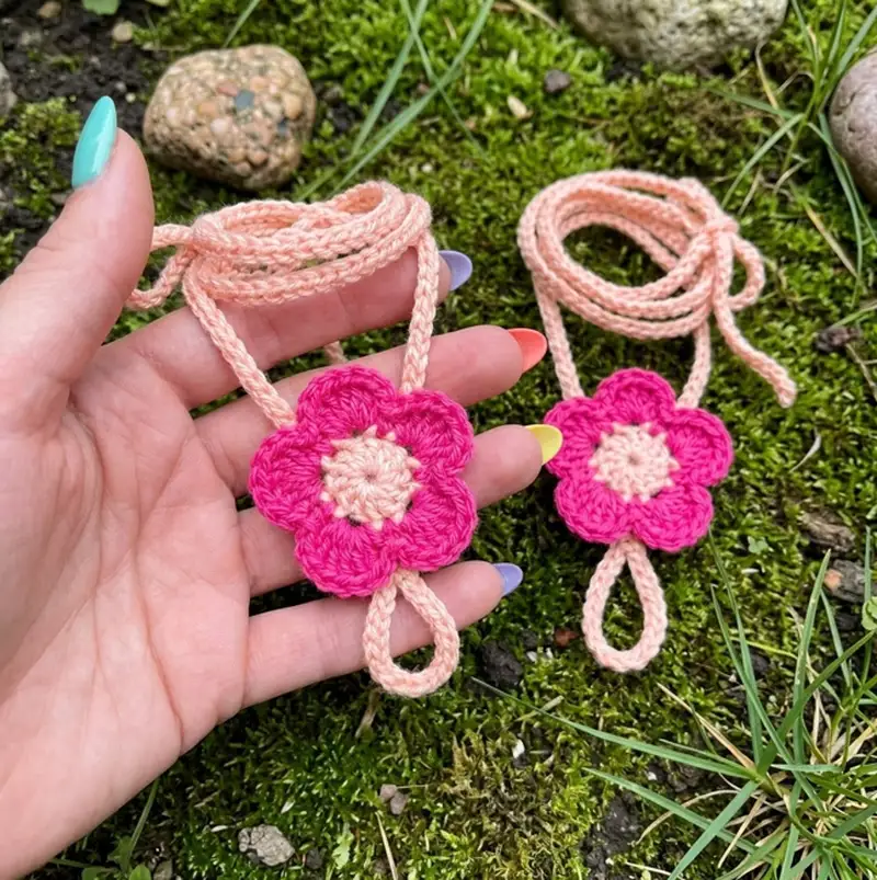 Complimentary Beginner Friendly crochet pattern: Baby Barefoot Sandals Pattern - Simple to follow guide