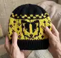 Hufflepuff Knit Hat Pattern step 4 - final assembly and finishing