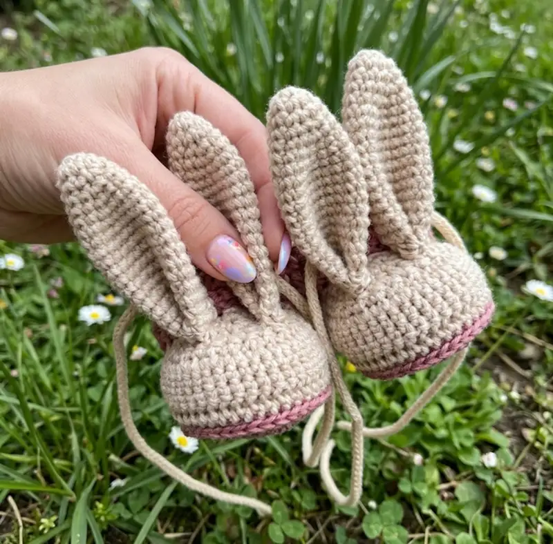 Complimentary Intermediate crochet pattern: Bunny Booties Pattern - Simple to follow guide