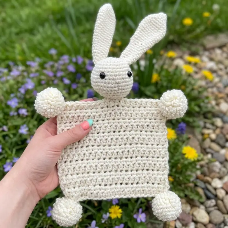 Complimentary Intermediate crochet pattern: Boho Bunny Amigurumi Pattern - Simple to follow guide