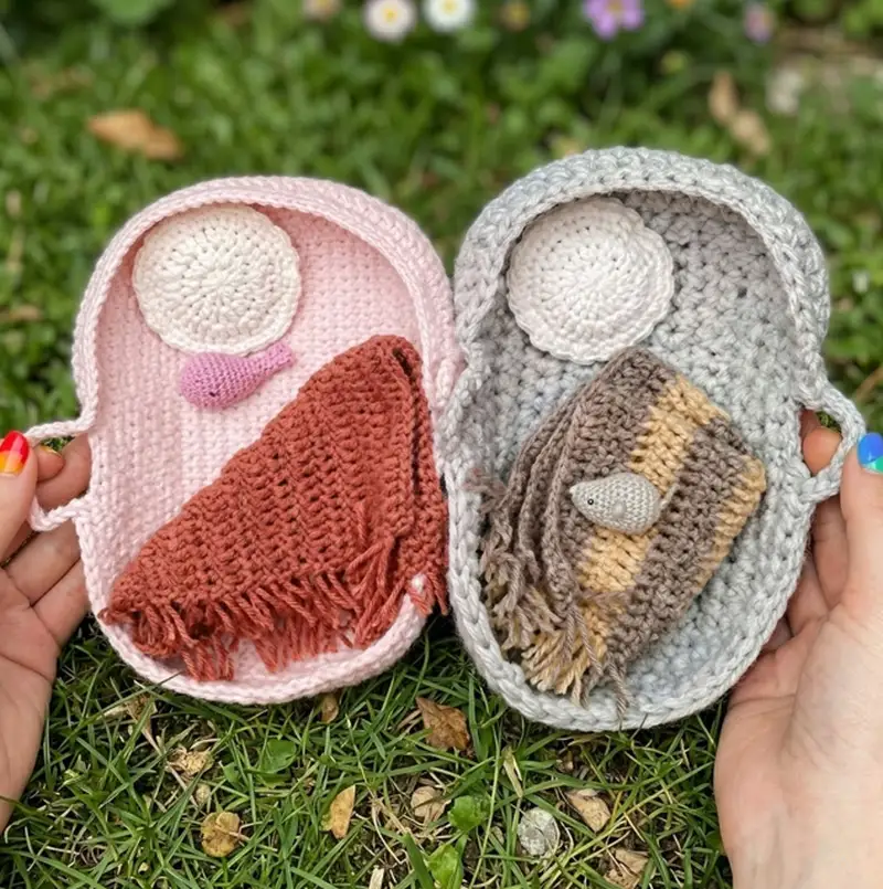 Complimentary Intermediate crochet pattern: Bed, Blanket, Pillow and Toy Pattern - Simple to follow guide