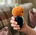 Mini Pumpkin Man Amigurumi Pattern step 3 - details and accessories