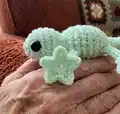 Twinkletoes the Tiny Gecko Amigurumi Pattern step 3 - details and accessories