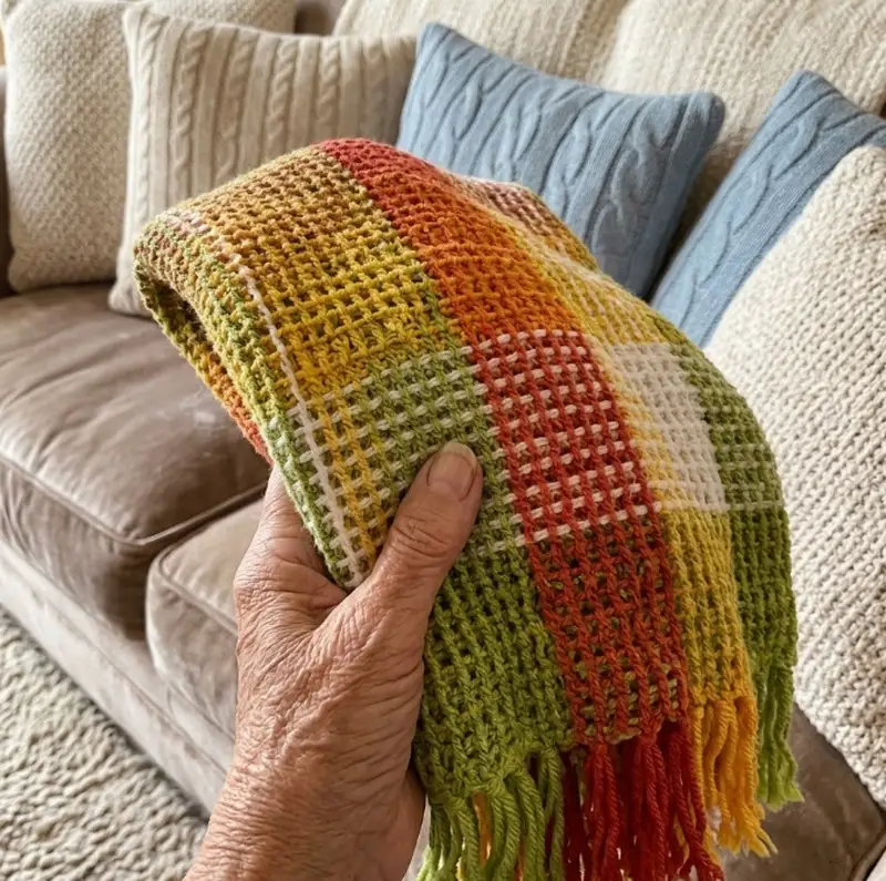 Complimentary Intermediate crochet pattern: Gingham Blanket Pattern - Simple to follow guide