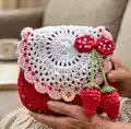 Strawberry purse Pattern step 1 - construction progress