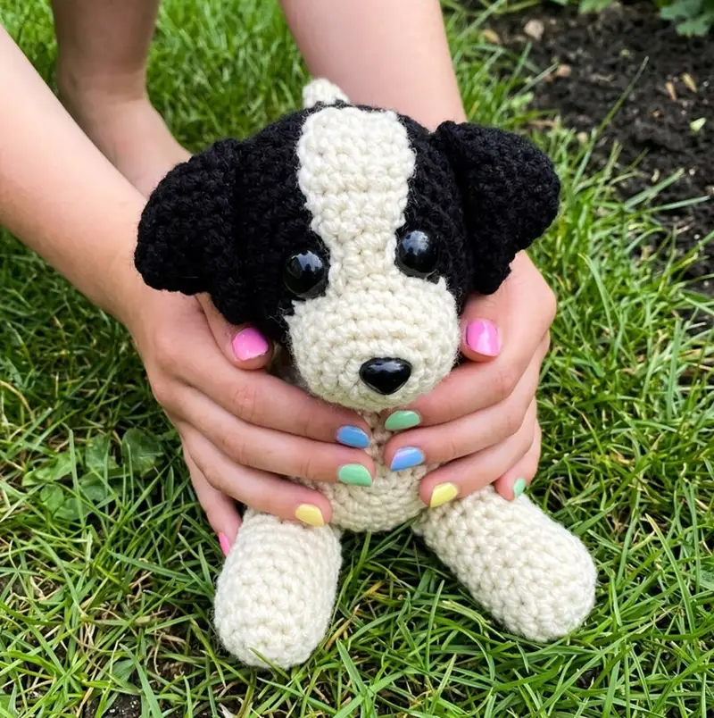Complimentary Beginner Friendly crochet pattern: Tip The Border Collie Amigurumi Pattern - Simple to follow guide