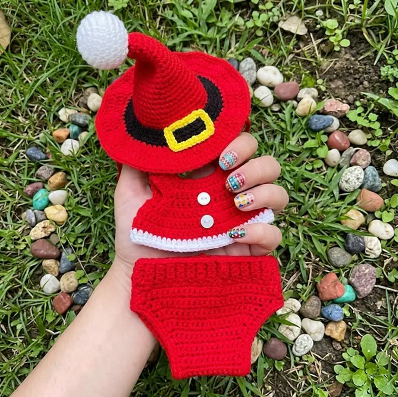 Complimentary Intermediate crochet pattern: Bear Clothes Amigurumi Pattern - Simple to follow guide