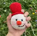 Crochet Snowman Ornaments Amigurumi Pattern step 1 - construction progress