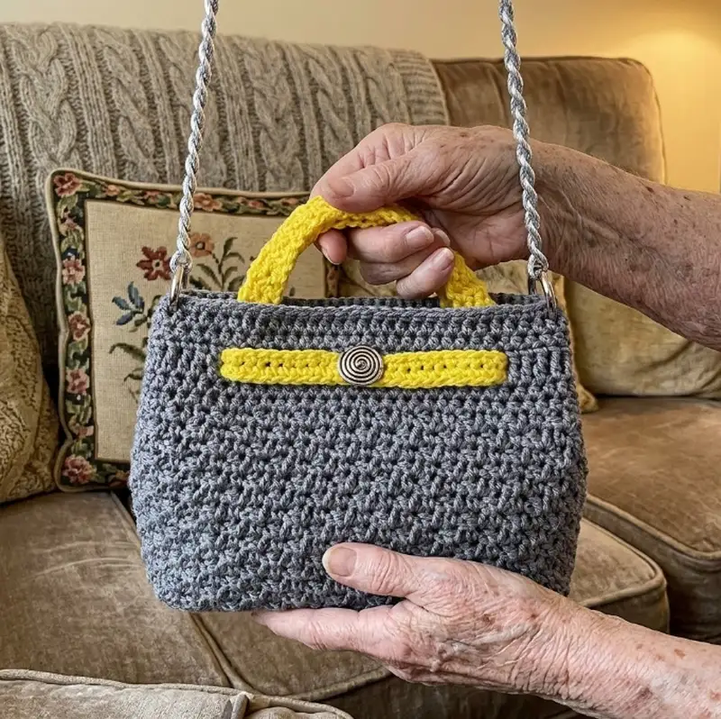 Complimentary Intermediate crochet pattern: Giada Crochet Bag Pattern - Simple to follow guide